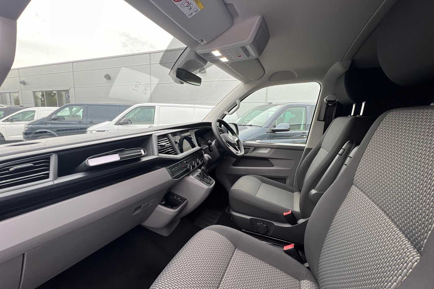 Volkswagen Transporter 2.0TDI (150PS)Eu6 T28 Highline LWB DSG