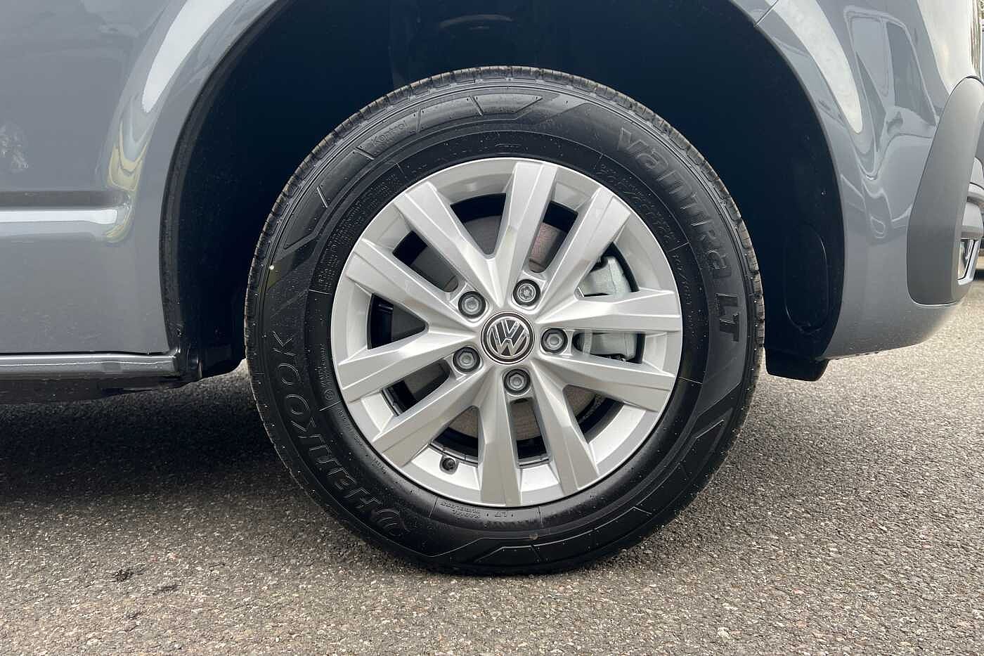 Volkswagen Transporter 2.0TDI (150PS)Eu6 T28 Highline LWB DSG