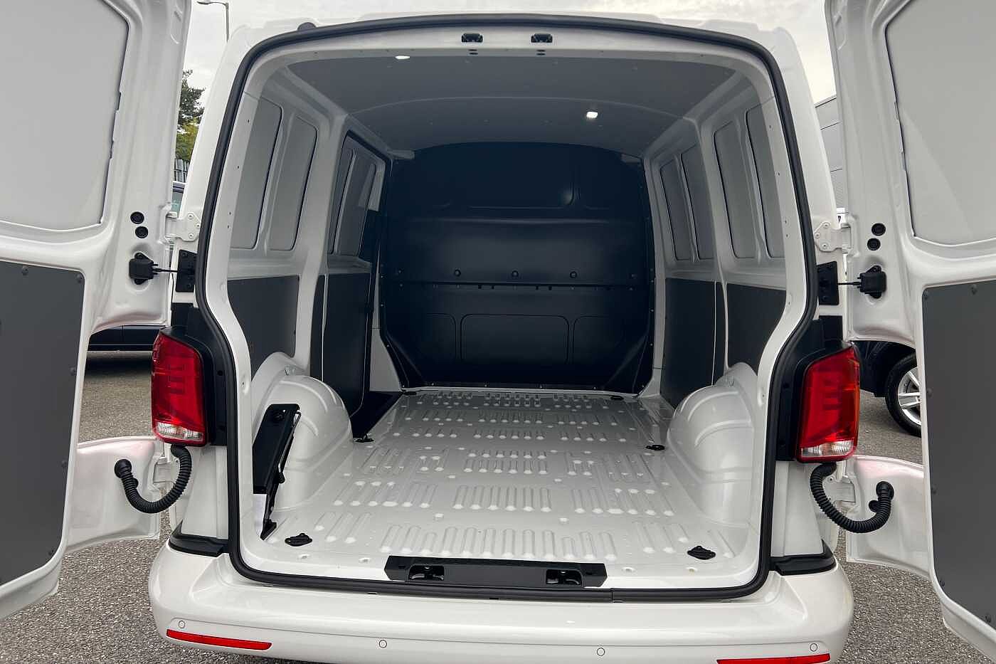 Volkswagen Transporter 2.0TDI (150PS)Eu6 T30 Highline SWB DSG
