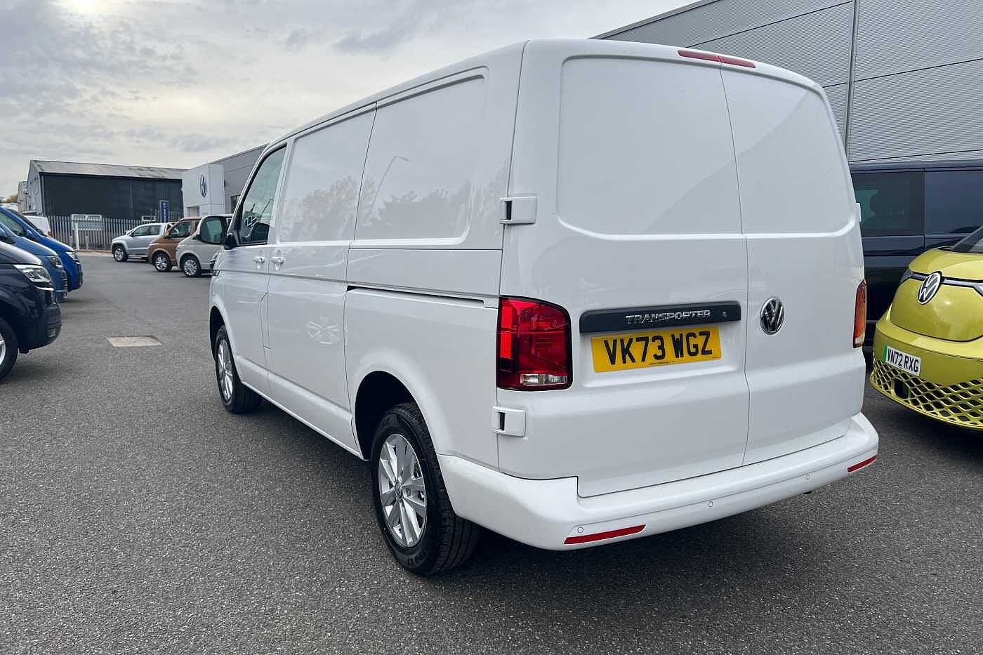 Volkswagen Transporter 2.0TDI (150PS)Eu6 T30 Highline SWB DSG