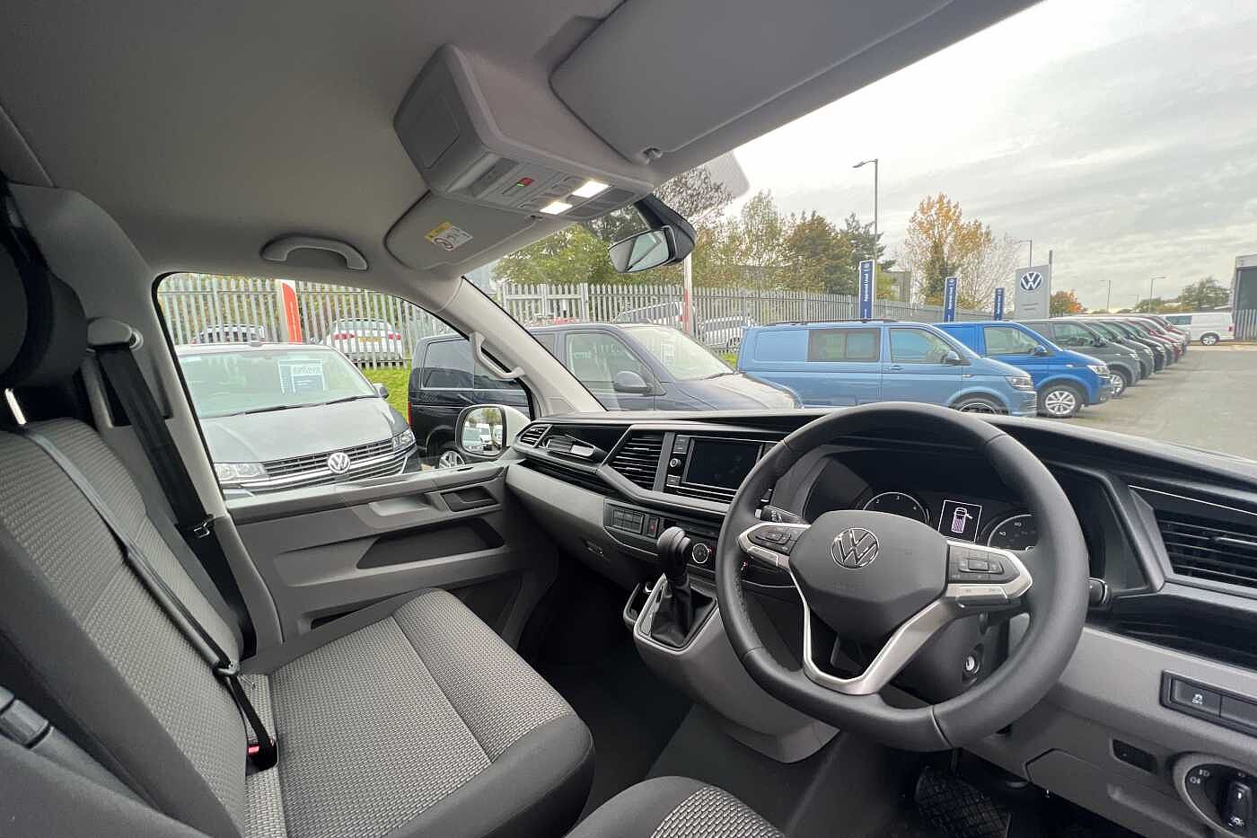 Volkswagen Transporter 2.0TDI (150PS)Eu6 T30 Highline SWB DSG