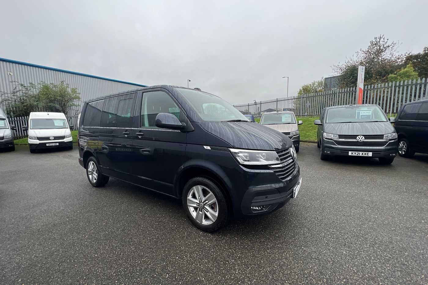 Volkswagen Transporter Kombi 2.0TDI 150 T32 Highline BMT SWB DSG ***Twin Doors, Nav & LEDS***