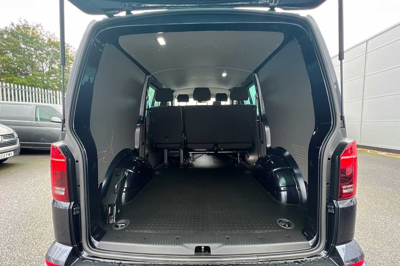Volkswagen Transporter Kombi 2.0TDI 150 T32 Highline BMT SWB DSG ***Twin Doors, Nav & LEDS***