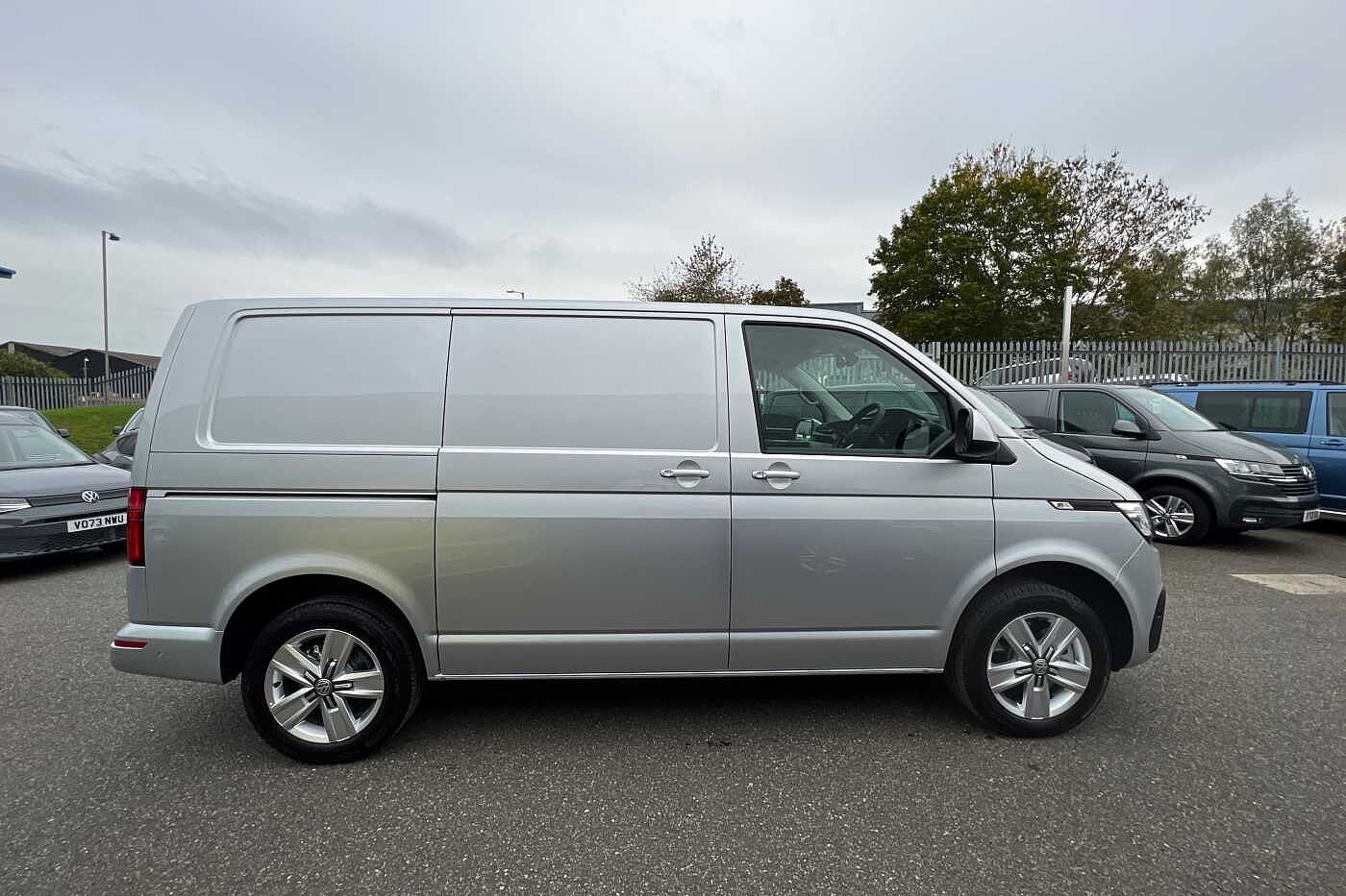 Volkswagen Transporter T30 Swb Diesel 2.0 BiTDI 204 Highline Van DSG ***High Spec*** SWB
