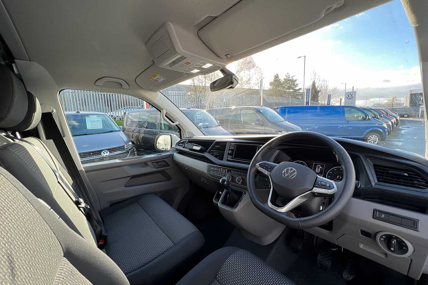 Volkswagen Transporter T28 Swb Diesel 2.0 TDI 110 Highline Van SWB ***Delivery Miles***
