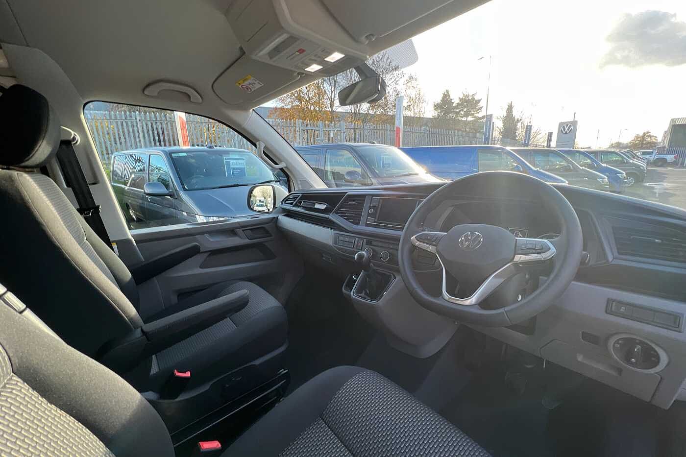 Volkswagen Transporter T28 Swb Diesel 2.0 TDI 110 Highline Van SWB ***Delivery Miles***