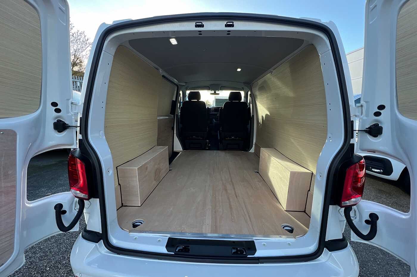 Volkswagen Transporter T28 Swb Diesel 2.0 TDI 110 Highline Van SWB ***Delivery Miles***