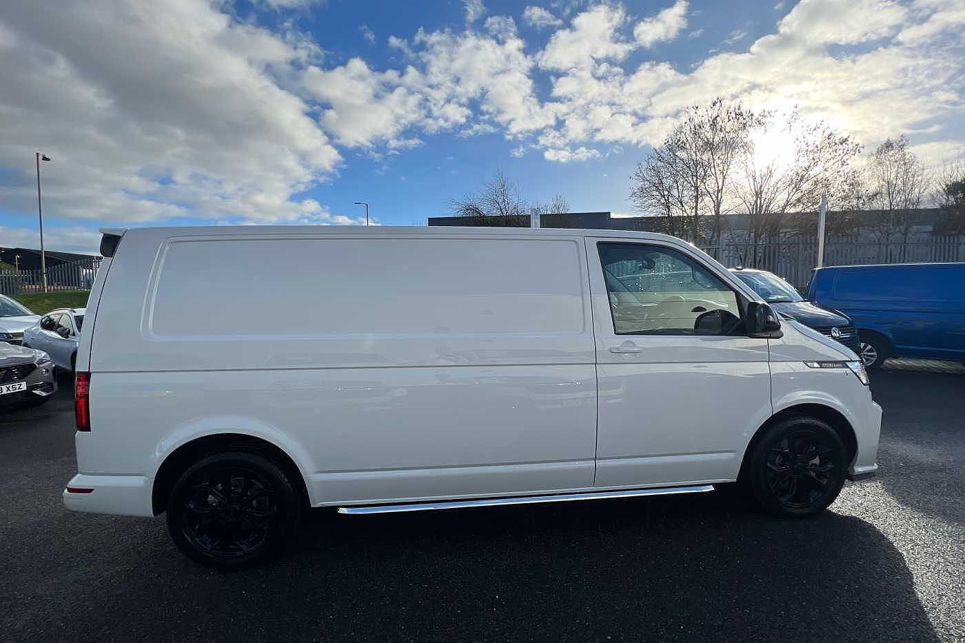 Volkswagen Transporter T32 Lwb Diesel 2.0 BiTDI 204 LWB Sportline Van DSG ***Delivery Miles***
