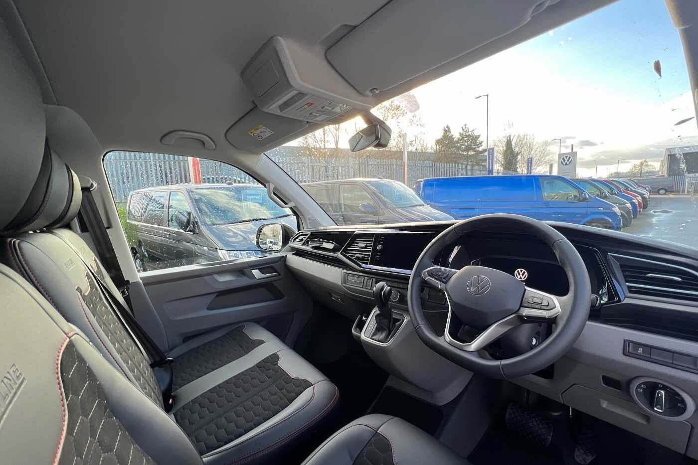 Volkswagen Transporter T32 Lwb Diesel 2.0 BiTDI 204 LWB Sportline Van DSG ***Delivery Miles***