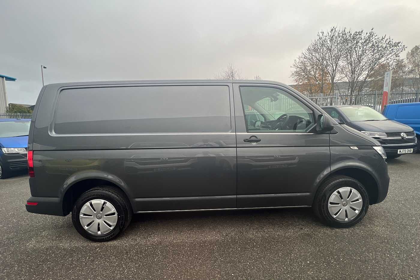 Volkswagen Transporter 2.0TDI 110ps Eu6dT-E T30 Startline SWB ***Aircon, Rear Sensors, Delivery Miles**