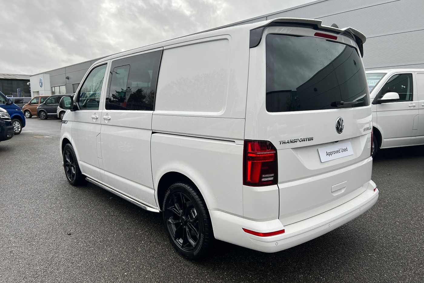 Volkswagen Transporter Sportline 20BiTDI T32BMT SWB Kombi DSG ***Delivery Miles***