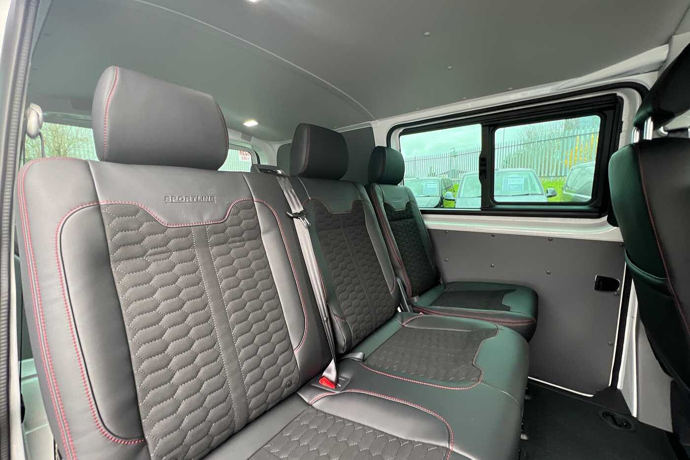 Volkswagen Transporter Sportline 20BiTDI T32BMT SWB Kombi DSG ***Delivery Miles***