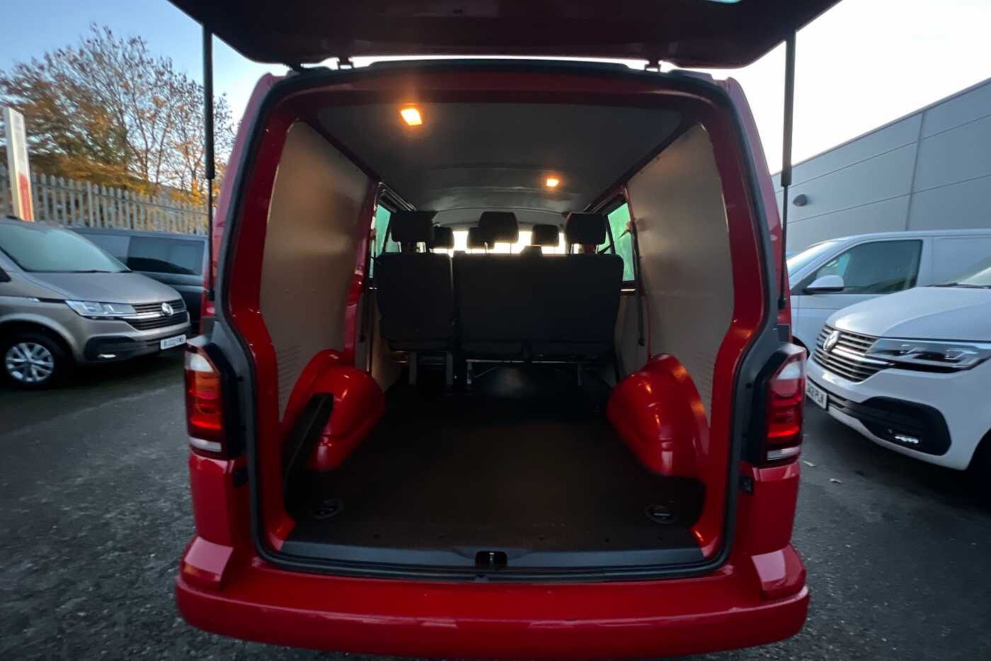 Volkswagen Transporter T30 Swb Diesel 2.0 TDI BMT 150 Edition Kombi Van DSG