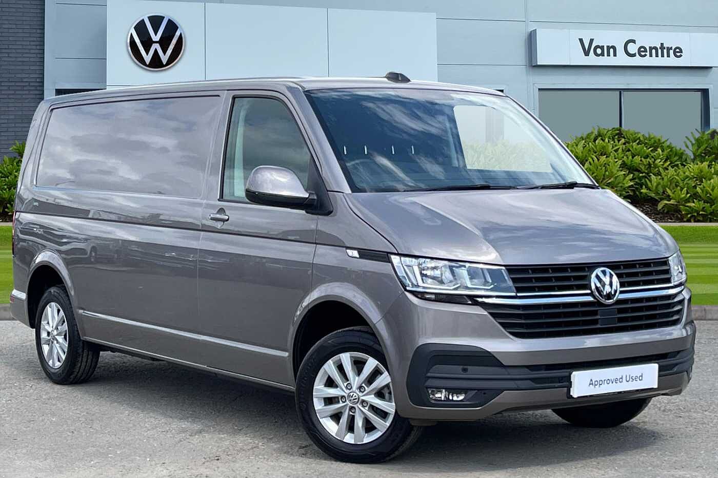 Volkswagen Transporter T30 Panel van Highline LWB 150 PS 2.0 TDI 7sp DSG