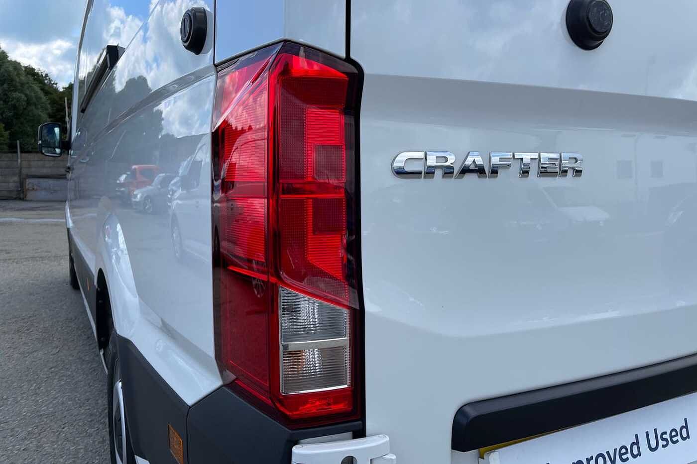 Volkswagen Crafter CR35 Panel van Trendline LWB 140 PS 2.0 TDI 6sp Manual FWD