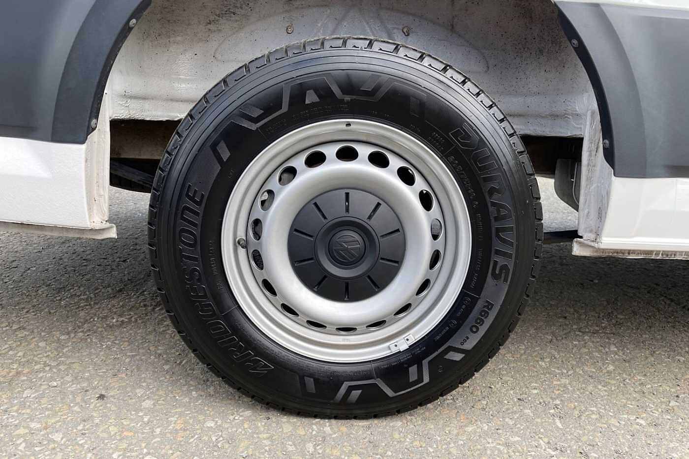 Volkswagen Crafter CR35 Panel van Trendline LWB 140 PS 2.0 TDI 6sp Manual FWD