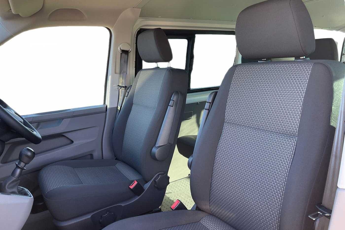 Volkswagen Transporter T32 Kombi Highline LWB 150 PS 2.0 TDI 6sp Manual