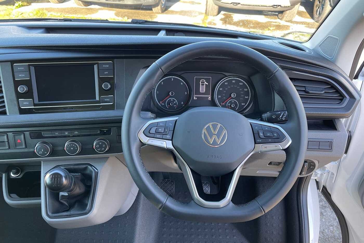 Volkswagen Transporter T32 Kombi Highline LWB 150 PS 2.0 TDI 6sp Manual