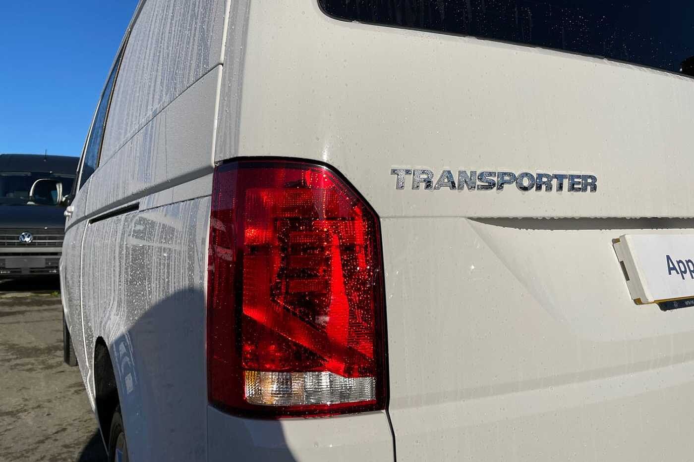 Volkswagen Transporter T32 Kombi Highline LWB 150 PS 2.0 TDI 6sp Manual