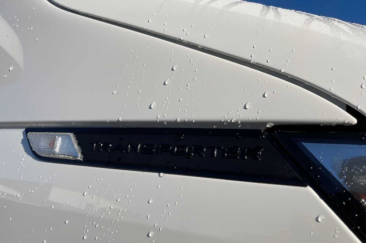 Volkswagen Transporter T32 Kombi Highline LWB 150 PS 2.0 TDI 6sp Manual