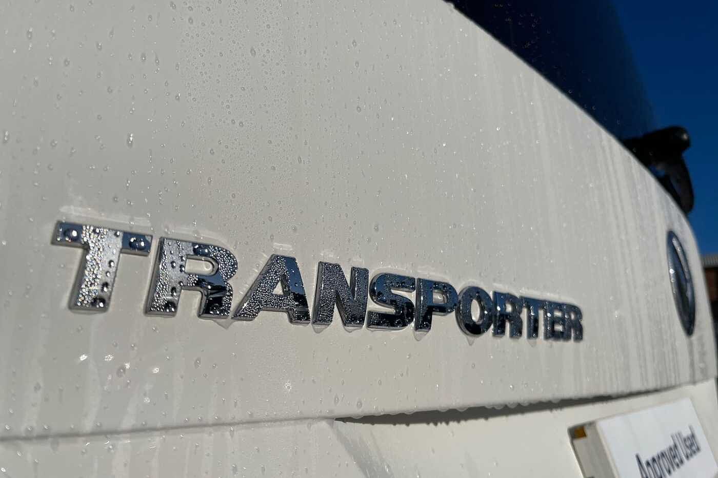 Volkswagen Transporter T32 Kombi Highline LWB 150 PS 2.0 TDI 6sp Manual