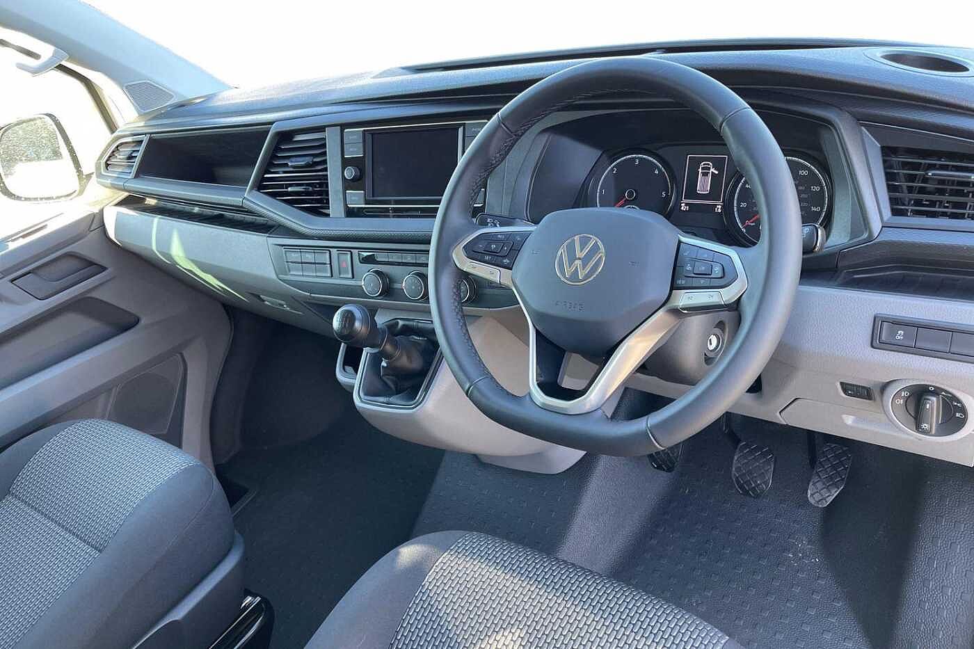 Volkswagen Transporter T32 Kombi Highline LWB 150 PS 2.0 TDI 6sp Manual