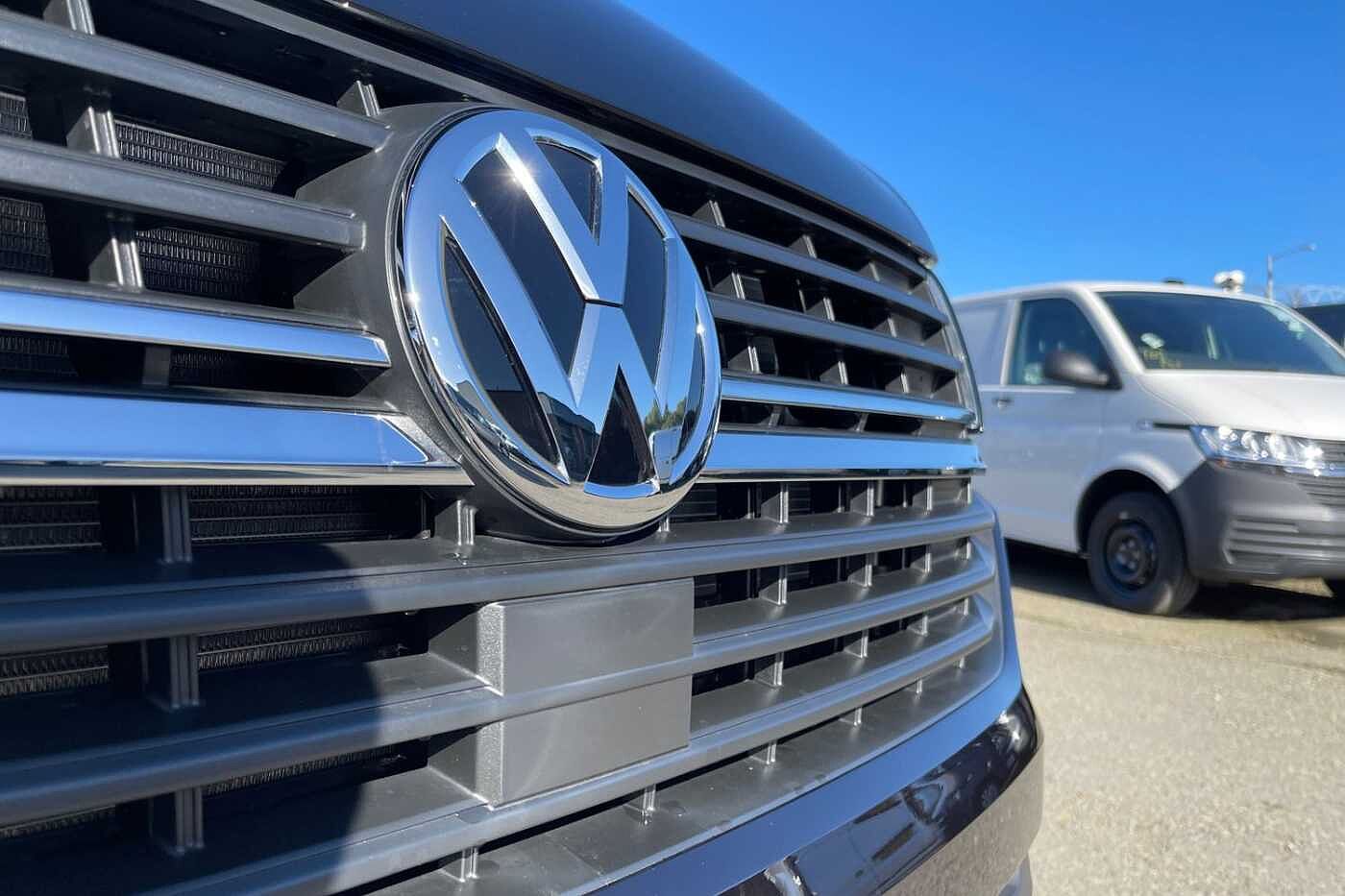 Volkswagen Transporter T30 Panel van Highline SWB 150 PS 2.0 TDI 6sp Manual