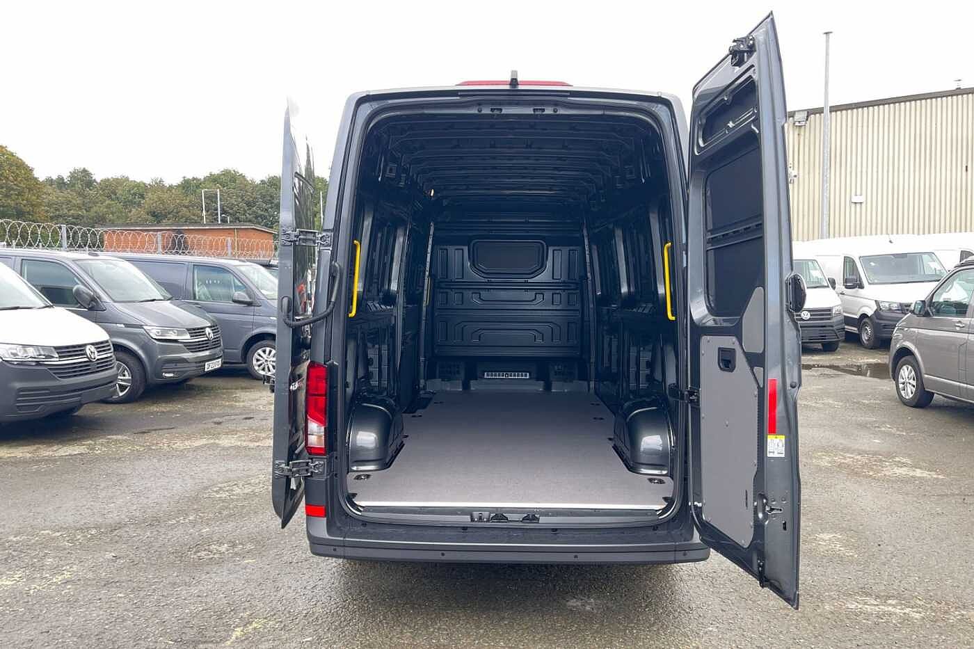 Volkswagen Crafter CR35 Panel van Trendline LWB 177 PS 2.0 TDI 6sp Manual FWD