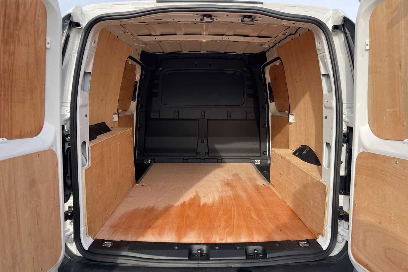 Volkswagen Caddy C20 Cargo Commerce Maxi 102 PS 2.0 TDI 6sp Manual