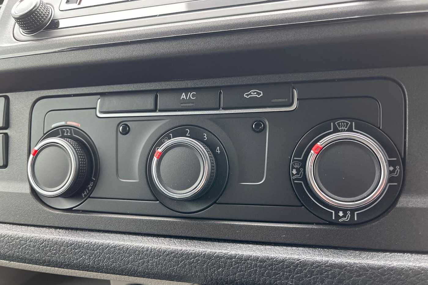 Volkswagen Transporter T32 Panel van Highline SWB 199 PS 2.0 TDI BMT 7sp DSG 4MOTION