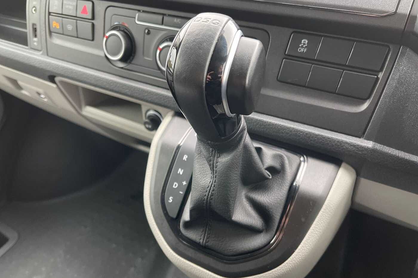 Volkswagen Transporter T32 Panel van Highline SWB 199 PS 2.0 TDI BMT 7sp DSG 4MOTION