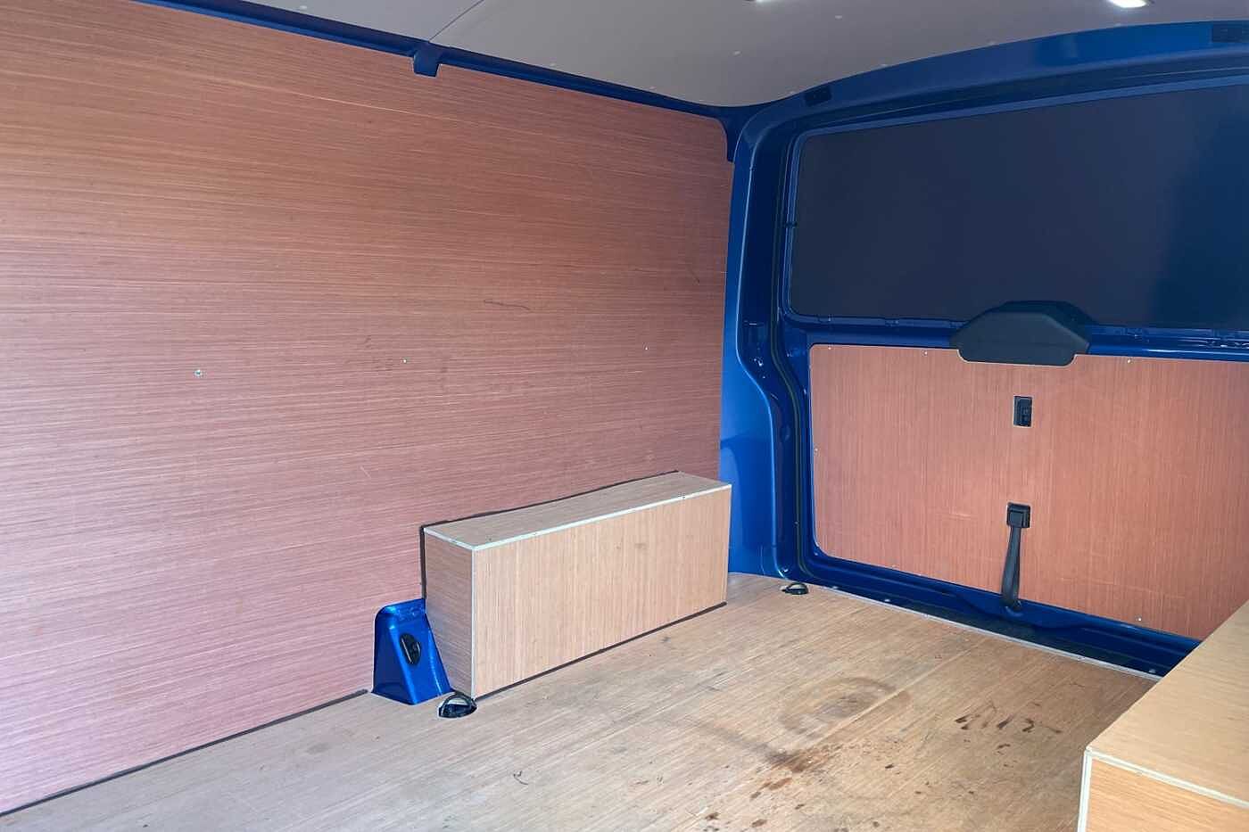 Volkswagen Transporter T30 Panel van Highline SWB 150 PS 2.0 TDI 6sp Manual