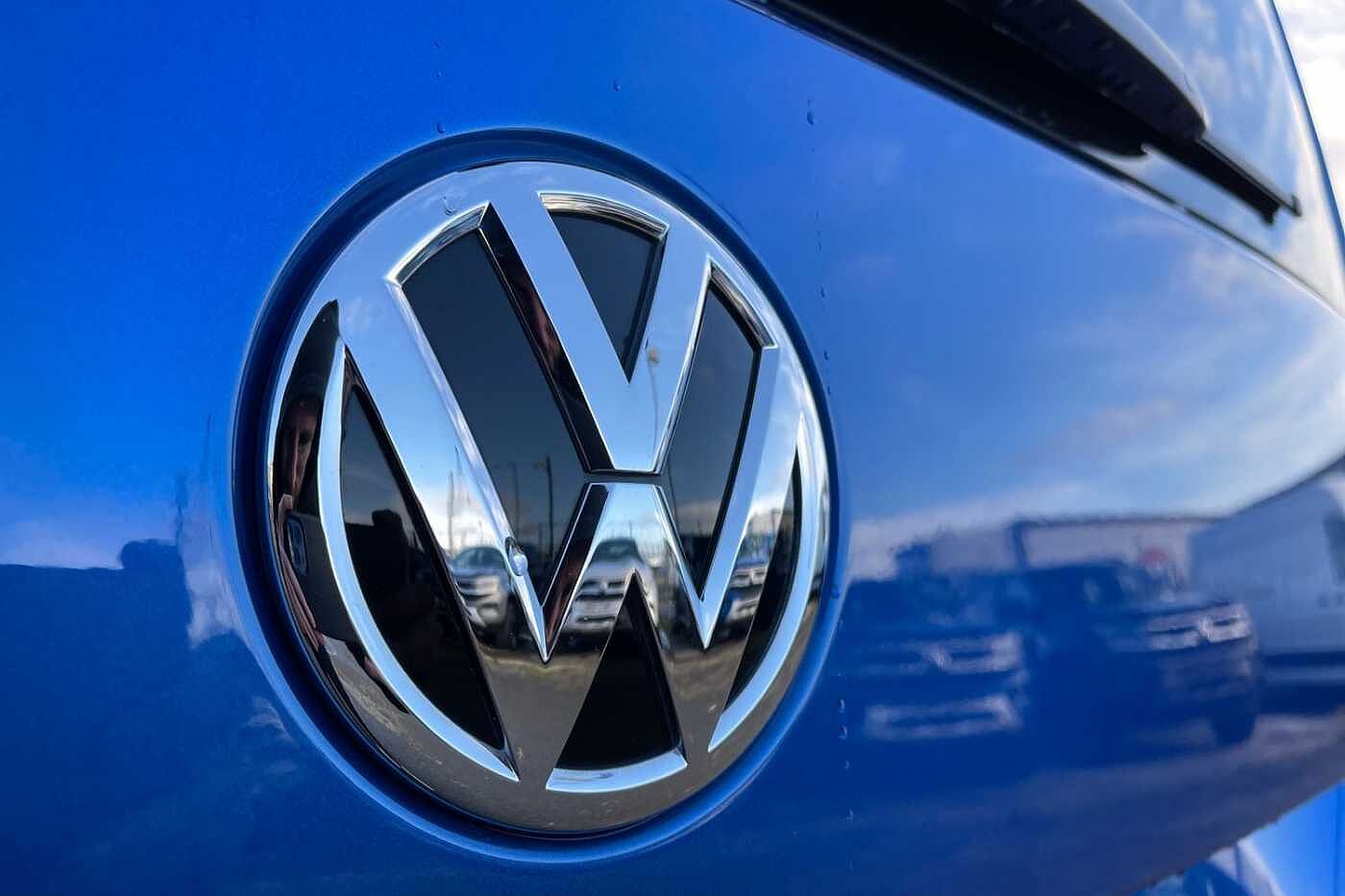Volkswagen Transporter T30 Panel van Highline SWB 150 PS 2.0 TDI 6sp Manual