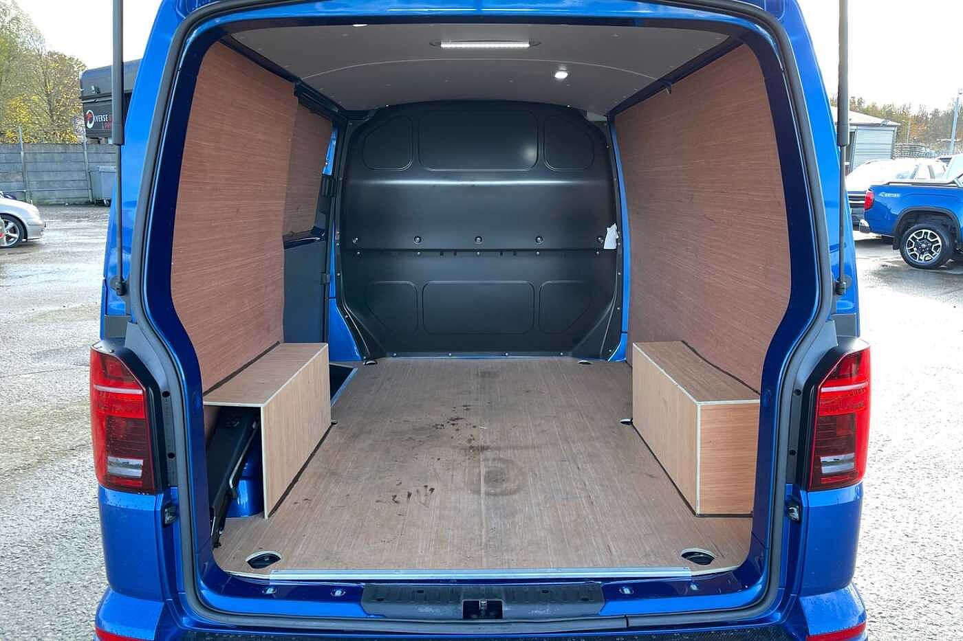 Volkswagen Transporter T30 Panel van Highline SWB 150 PS 2.0 TDI 6sp Manual