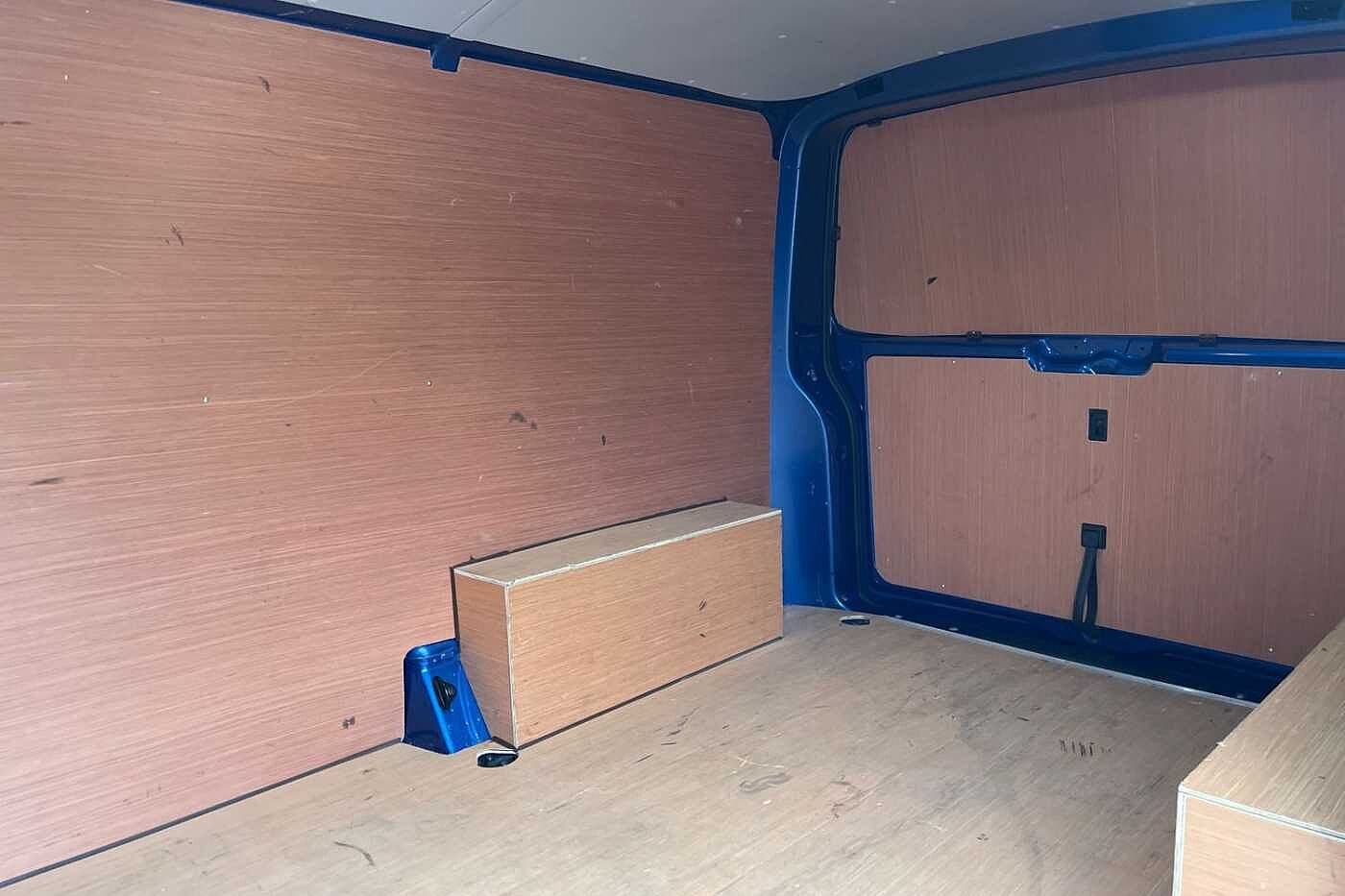 Volkswagen Transporter T28 Panel van Highline SWB 110 PS 2.0 TDI 5sp Manual