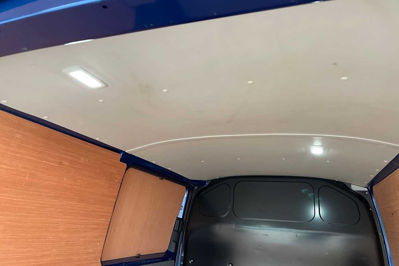 Volkswagen Transporter T28 Panel van Highline SWB 110 PS 2.0 TDI 5sp Manual