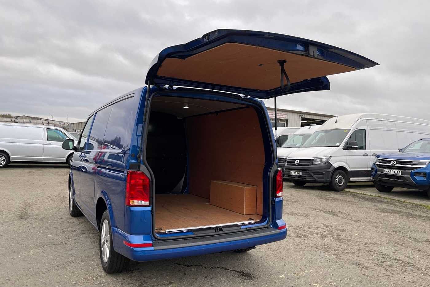 Volkswagen Transporter T28 Panel van Highline SWB 110 PS 2.0 TDI 5sp Manual