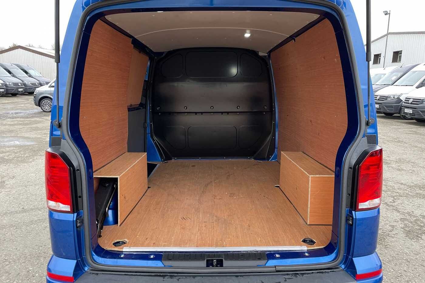 Volkswagen Transporter T28 Panel van Highline SWB 110 PS 2.0 TDI 5sp Manual