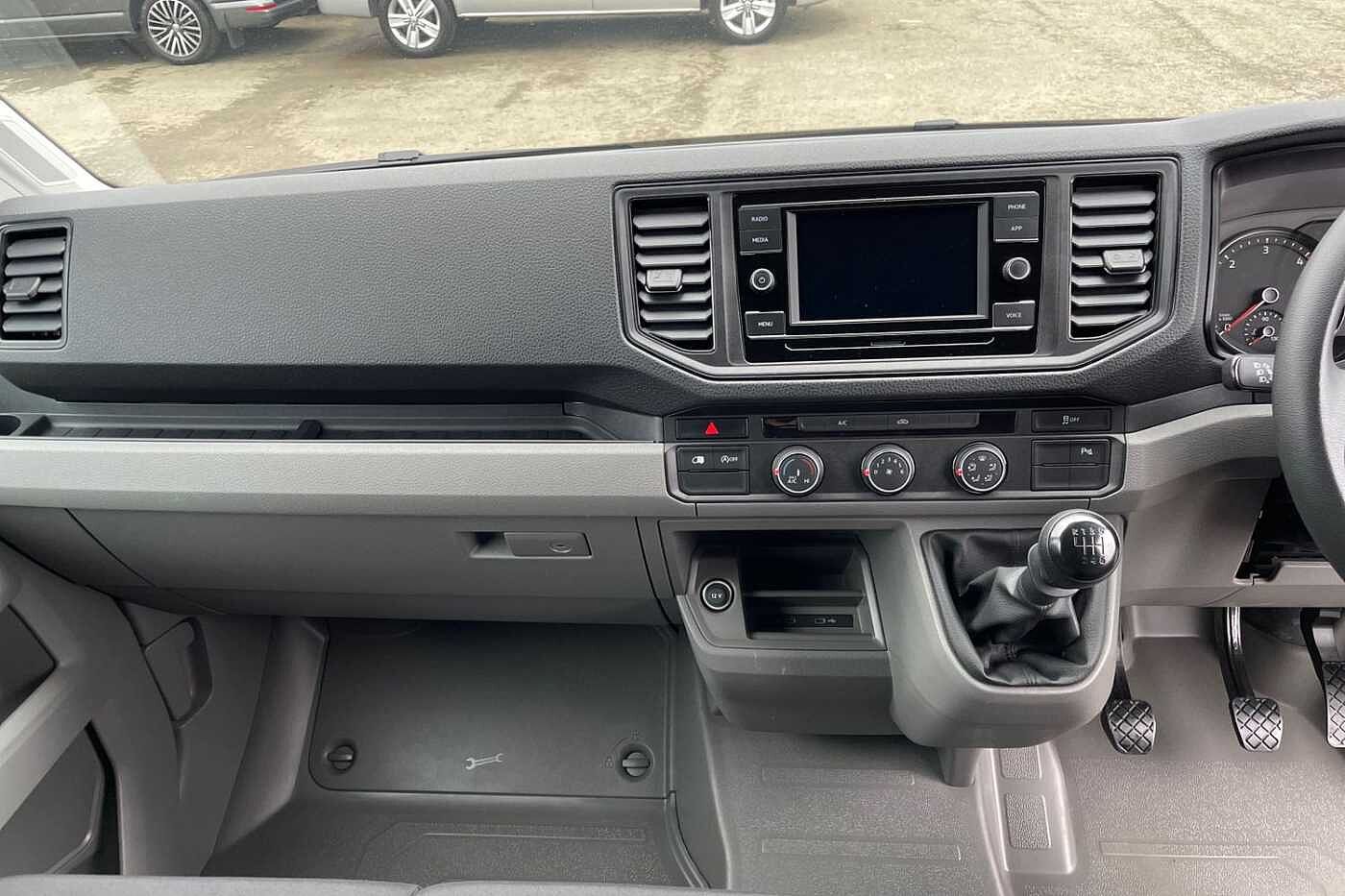 Volkswagen Crafter CR35 Panel van Trendline LWB 140 PS 2.0 TDI 6sp Manual FWD