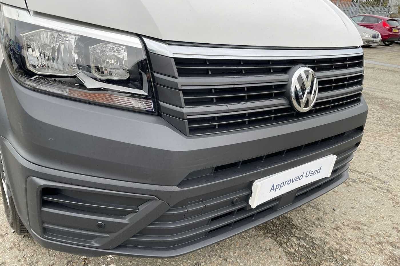 Volkswagen Crafter CR35 Panel van Trendline LWB 140 PS 2.0 TDI 6sp Manual FWD