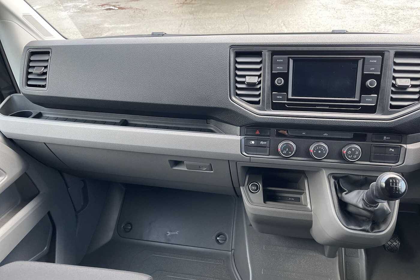 Volkswagen Crafter CR35 Panel van Trendline LWB 140 PS 2.0 TDI 6sp Manual FWD