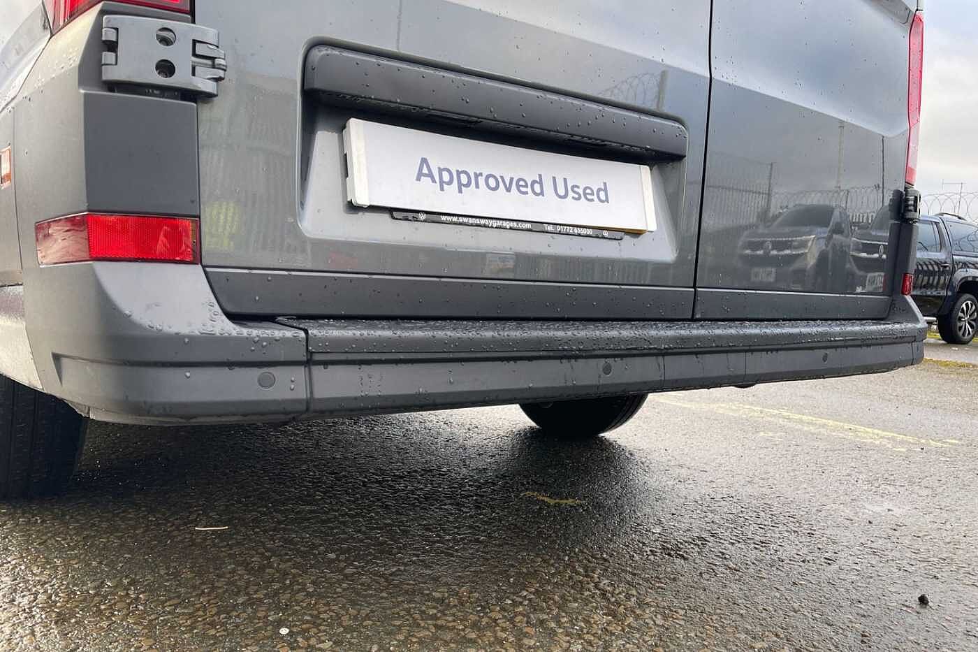 Volkswagen Crafter CR35 Panel van Trendline LWB 140 PS 2.0 TDI 6sp Manual FWD