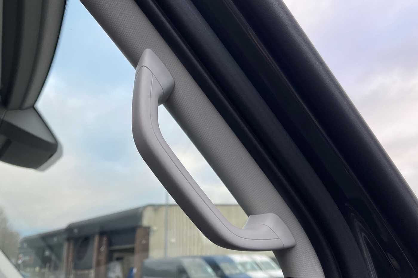 Volkswagen Crafter CR35 Panel van Trendline LWB 140 PS 2.0 TDI 6sp Manual FWD