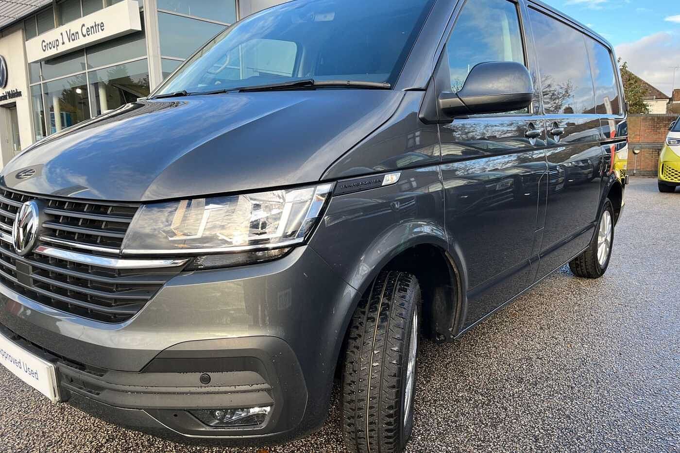 Volkswagen Transporter T30 Panel van Highline SWB 150 PS 2.0 TDI 7sp DSG