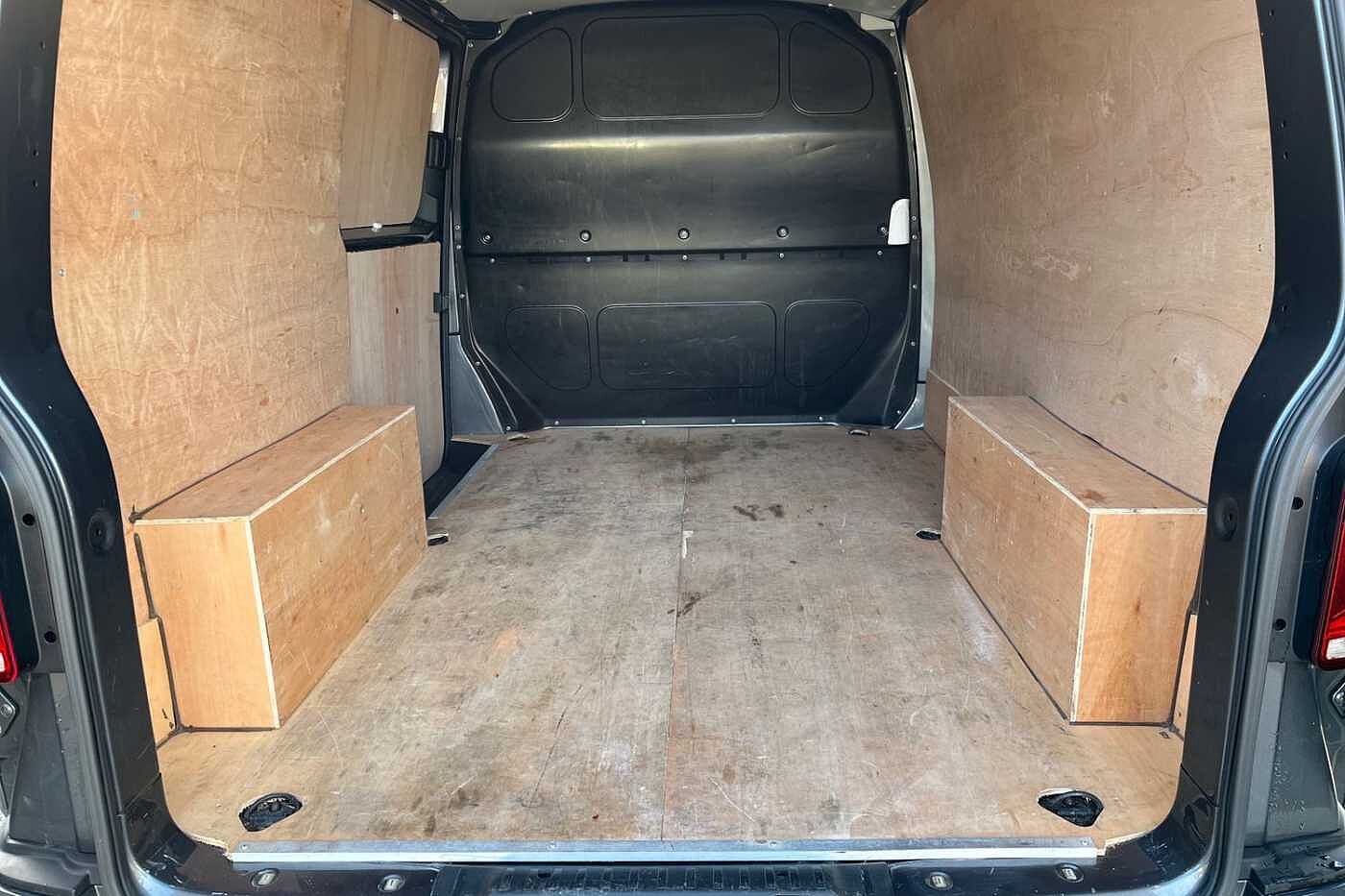 Volkswagen Transporter T30 Panel van Highline SWB 150 PS 2.0 TDI 7sp DSG