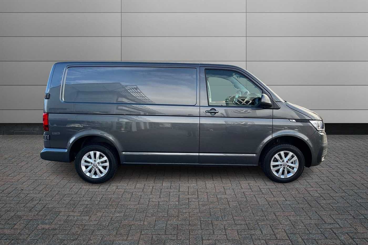 Volkswagen Transporter T30 Panel van Highline SWB 150 PS 2.0 TDI 7sp DSG