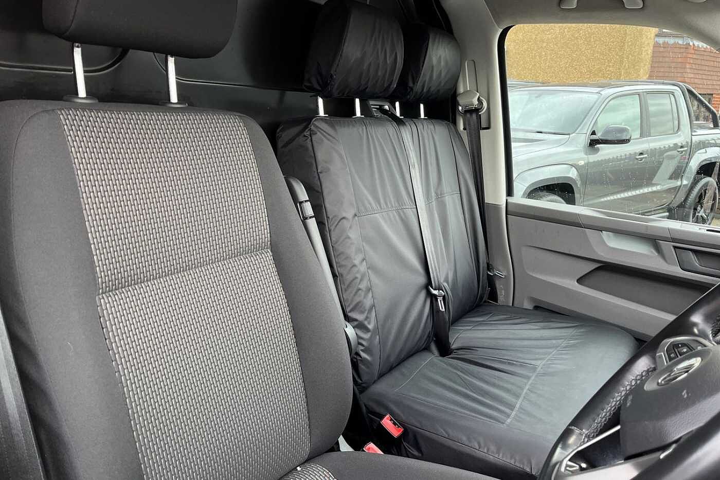 Volkswagen Transporter T30 Panel van Highline SWB 150 PS 2.0 TDI 7sp DSG