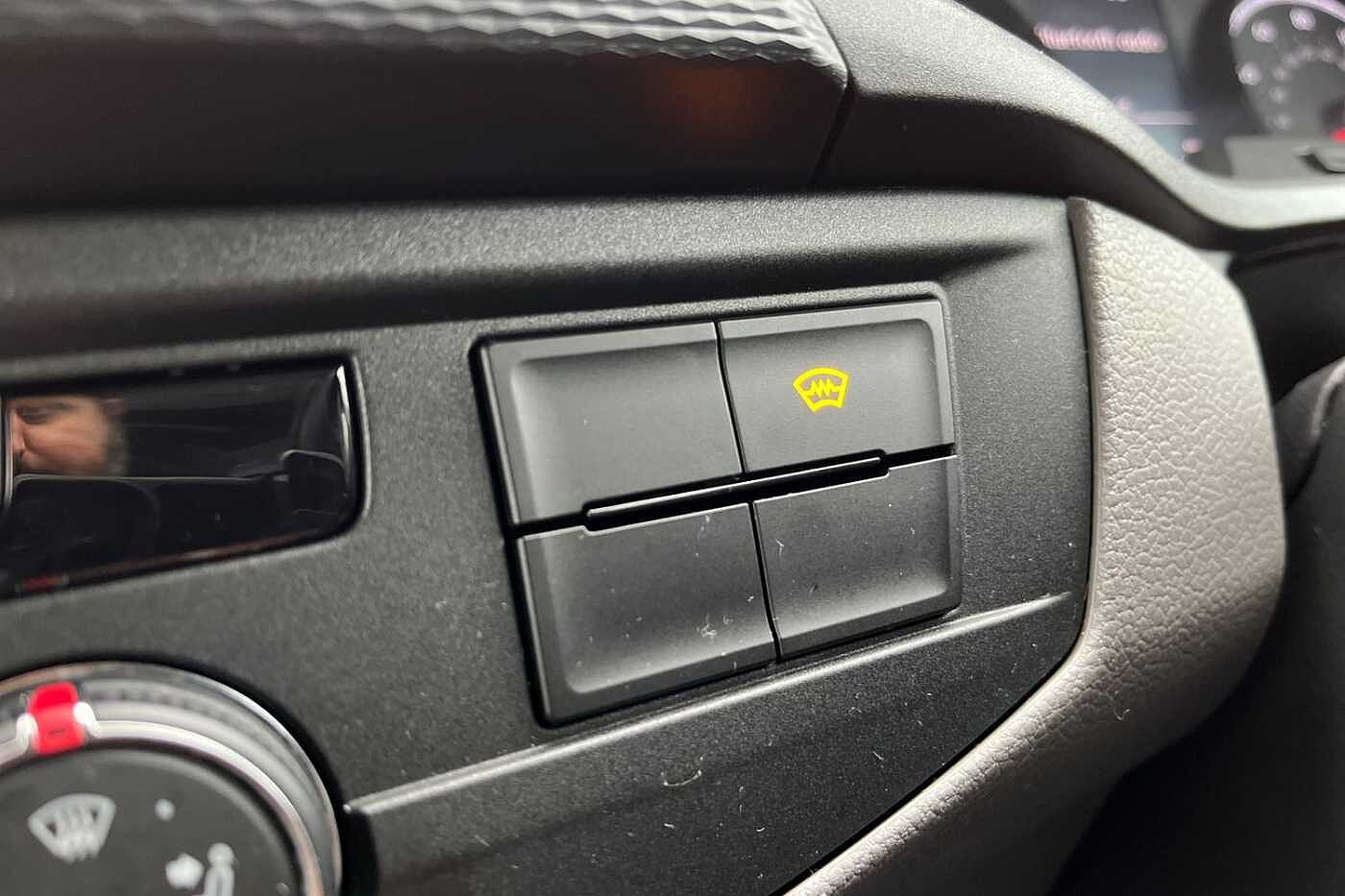 Volkswagen Transporter T30 Panel van Highline SWB 150 PS 2.0 TDI 7sp DSG