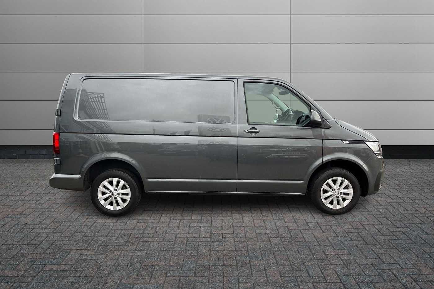 Volkswagen Transporter T30 Panel van Highline SWB 150 PS 2.0 TDI 7sp DSG