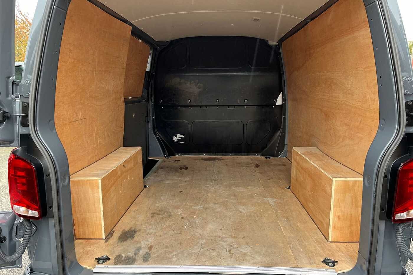Volkswagen Transporter T28 Panel van Highline SWB 150 PS 2.0 TDI 6sp Manual